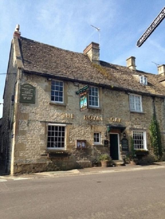 The Royal Oak Burford Bed & Breakfast Exterior foto